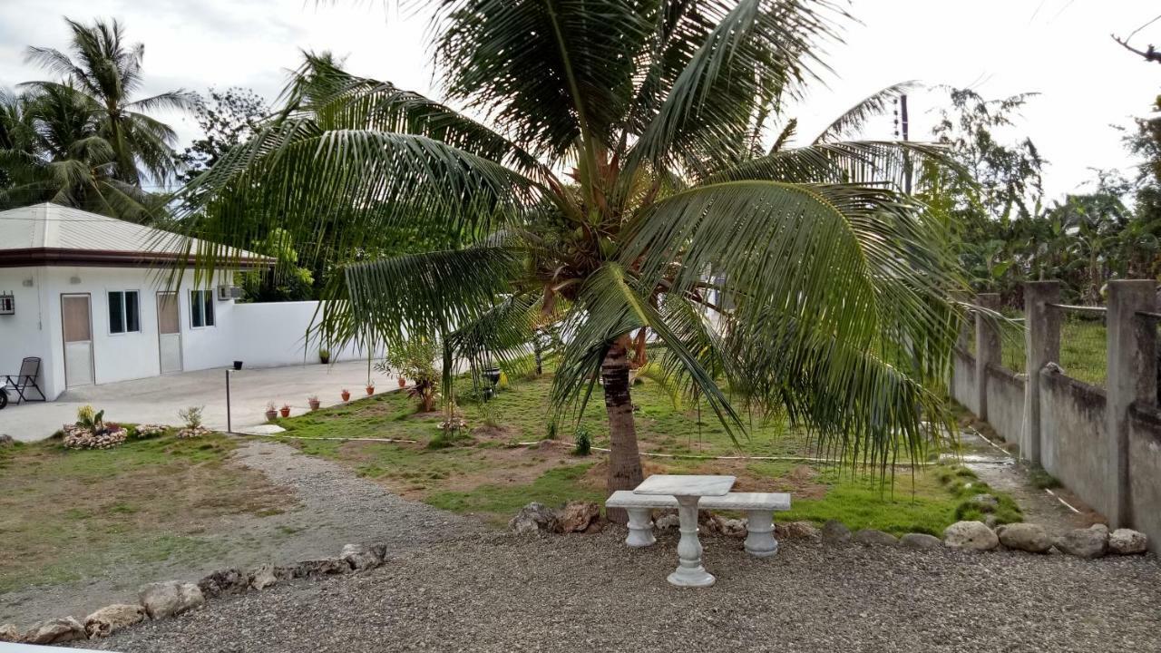 Kathleens Vacation Place Moalboal Extérieur photo